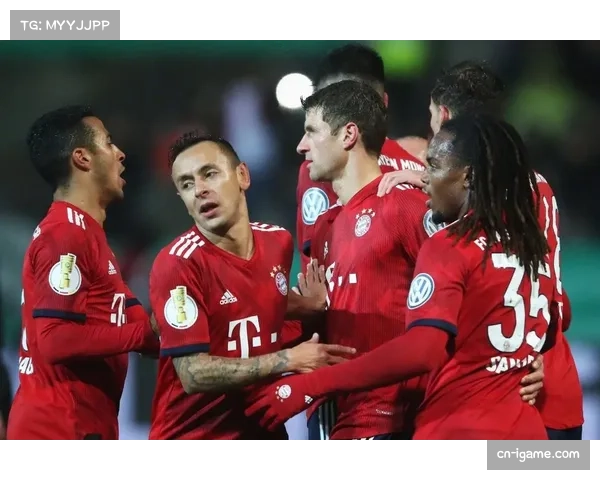 莱万状态低迷对阵塞维利亚多次失误浪费良机难破球荒